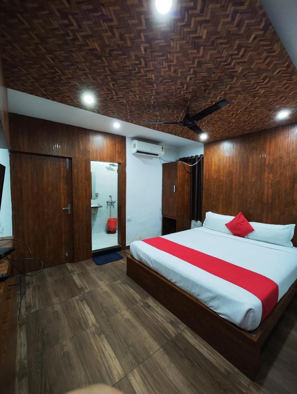 Hotel Rudraksha Inn Deoghar Eksteriør bilde