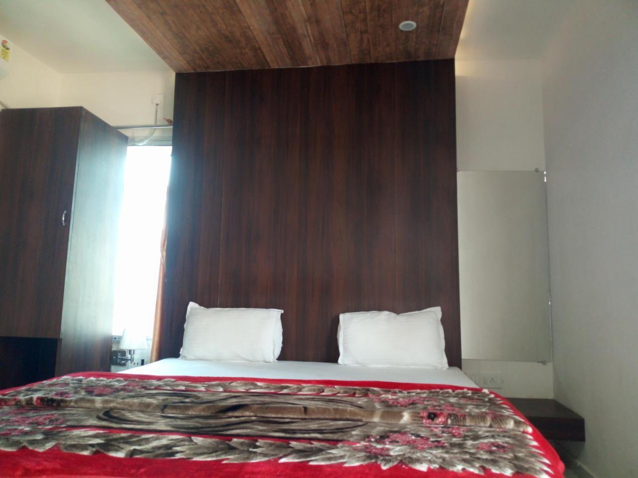 Hotel Rudraksha Inn Deoghar Eksteriør bilde